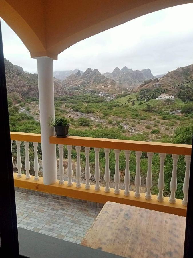 Bed and Breakfast Casa Familiar Por Do Sol Ribeira Grande Esterno foto