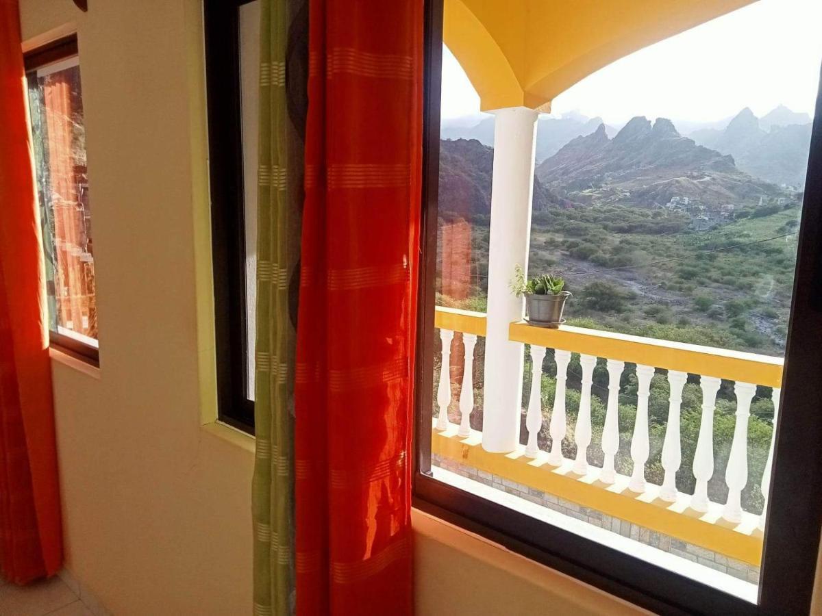 Bed and Breakfast Casa Familiar Por Do Sol Ribeira Grande Esterno foto